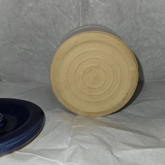 Vintage Apothecary Crock with Lid - Picture 5 of 10